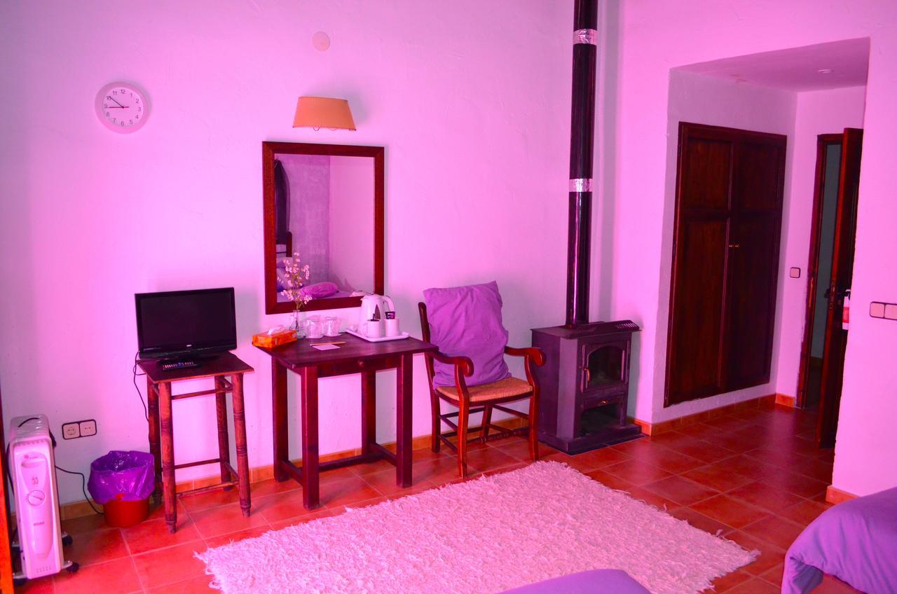 Hotel Restaurante Bandolero Júzcar 外观 照片