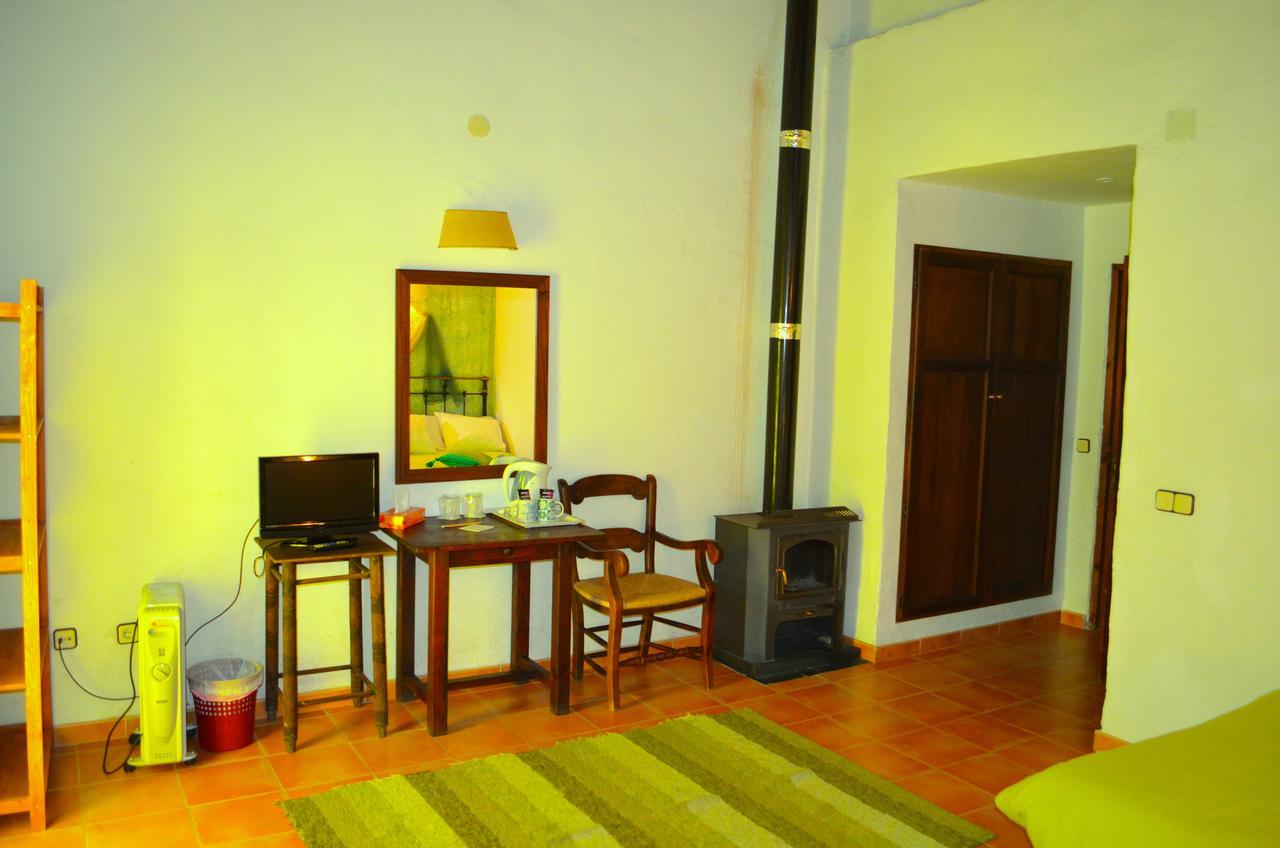 Hotel Restaurante Bandolero Júzcar 外观 照片